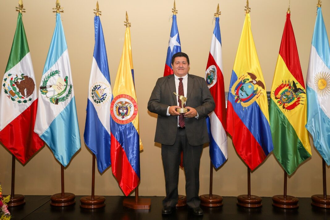 Alcalde De Babahoyo Recibe Importante Premio ALDIA Noticias De Los