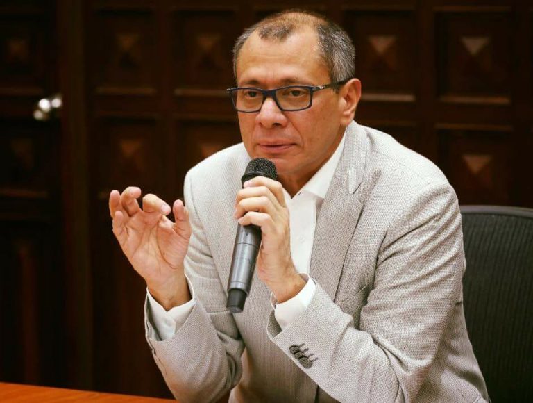 Podría salir libre Jorge Glas tras fallo de juez