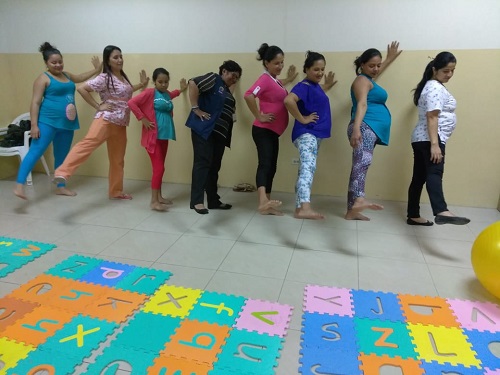 Club de embarazadas se benefician con ejercicios de gimnasia obstétrica y  estimulación prenatal - ALDIA | Noticias de Los Ríos, Ecuador y el mundo