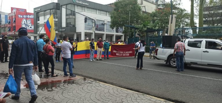 Maestros saldrán a las calles mañana para exigir el pago de sus haberes y declaran ‘paro virtual’