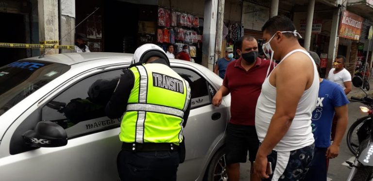 40 dólares es la multa por mal estacionarse