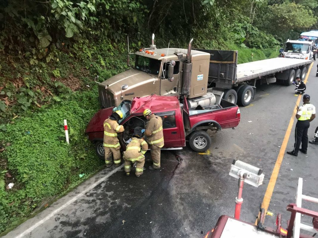 Dos Fallecidos En La Vía Santo Domingo Alluriquin Tras Choque Entre Trailer Y Camioneta Aldia 3721