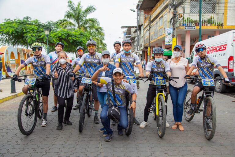 La primera competencia ciclista en Mocache llevó también a saborear la gastronomía