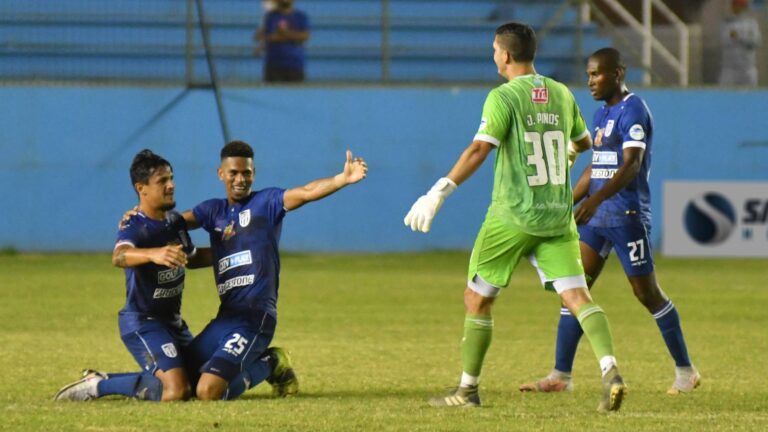 9 de Octubre es la inesperada amenaza de Independiente del Valle y Emelec 