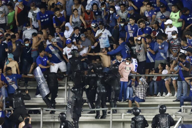 Es complicado que Emelec juegue con público este viernes ante Mushuc Runa