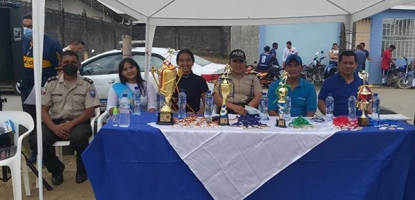 Se inauguró Primer Campeonato Interbarrial de Indor “Yo vivo con el deporte”