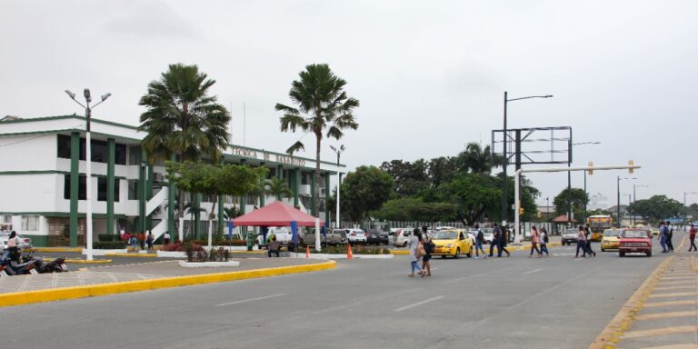 Comerciantes ansiosos por el retorno a clases presenciales