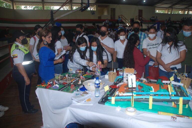 Docentes de Quevedo terminan curso de educación vial