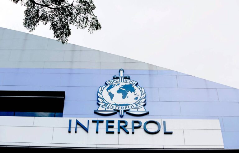 Interpol: delitos pesqueros vinculados a drogas o la trata de personas