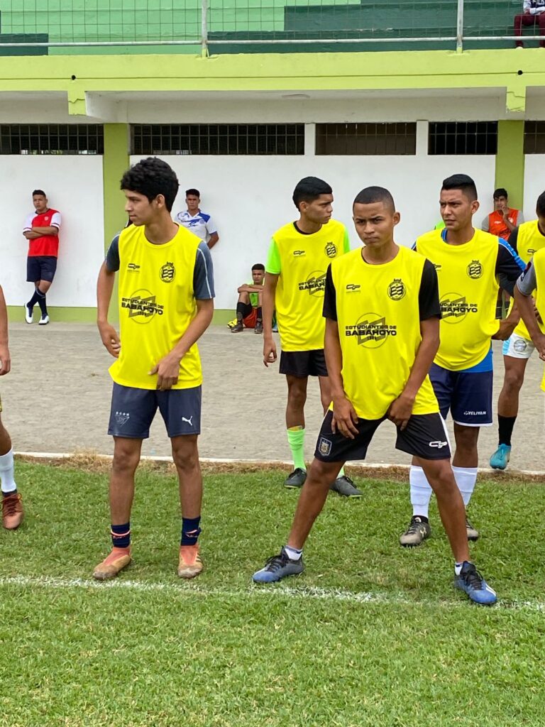 Nuevo equipo de fútbol realizó una prueba de jugadores 