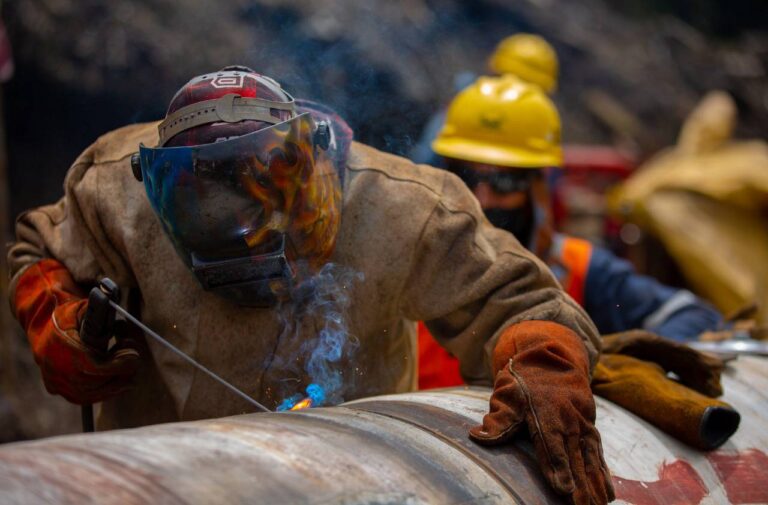 Seiscientos millones costaría la paralización del bombeo de crudo por la erosión regresiva