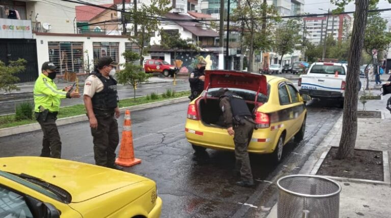 Policía intensifica operativos en 20 376 zonas financieras de Ecuador