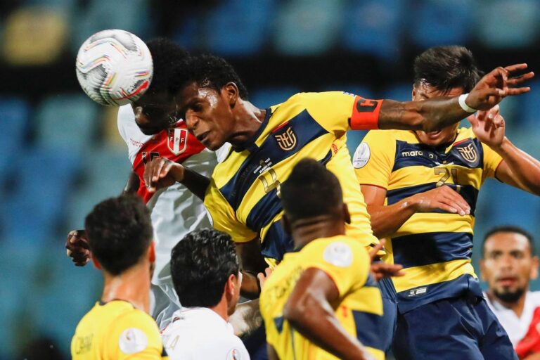 Perú juega amistosos antes de medirse oficialmente con Ecuador