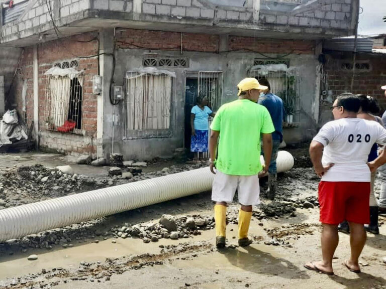 En Puertas Negras, la Alcaldía interviene con levantamiento de muros 