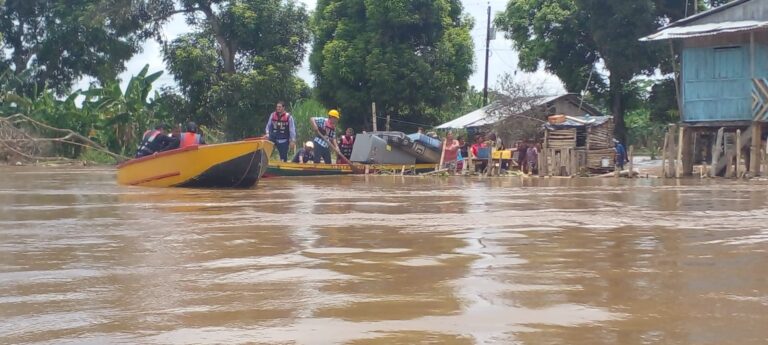 Una vivienda fue arrastrada por la corriente del río Catarama 