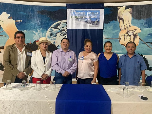 Gestión y participación de Mocache en Galápagos