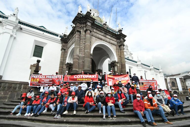 Distribuidores de gasolina llegaron con tres pedidos