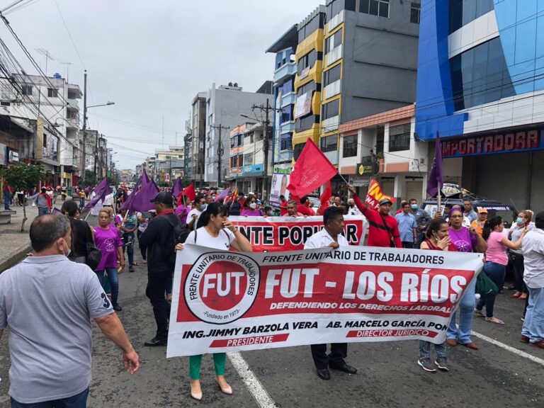 Quevedo: Frentes sindicales salieron a las calles