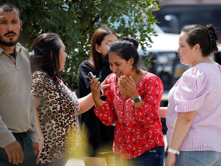 Al menos 19 niños y dos maestras mueren en un ataque en una escuela primaria de Texas