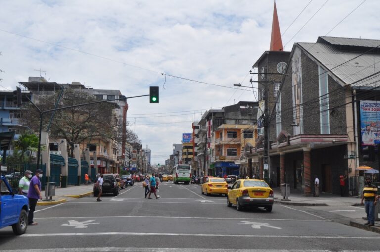 Av. 7 de Octubre se cerrará por tres días por trabajos de recapeo