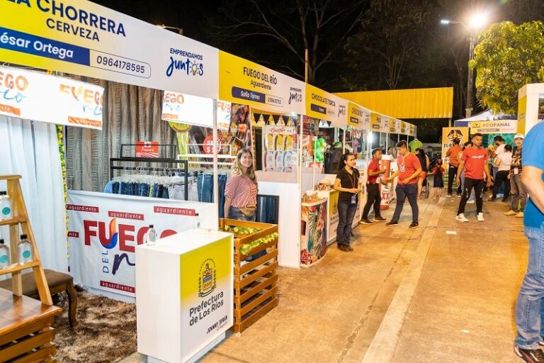 Expo Feria «Vive Los Ríos 2022»  un éxito en la Casa de Olmedo