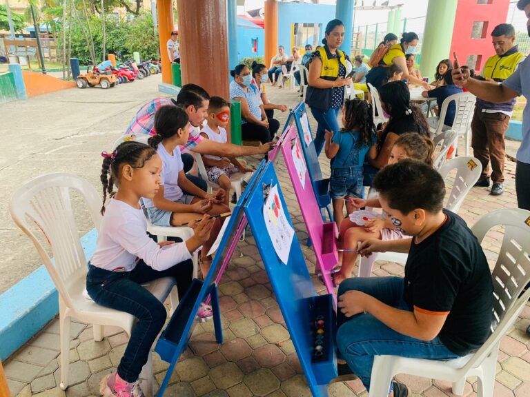 Talleres de las «Colonias Vacacionales» se trabajan en conjunto con la Alcaldía de Babahoyo