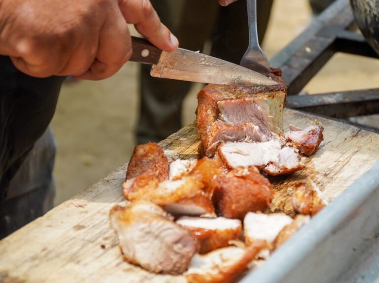 La feria «El chancho es chancho» se realizó con mucho sabor  