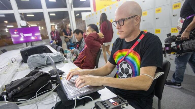 El periodista Grant Wahl murió mientras cubría un partido de la Copa del Mundo en Qatar.