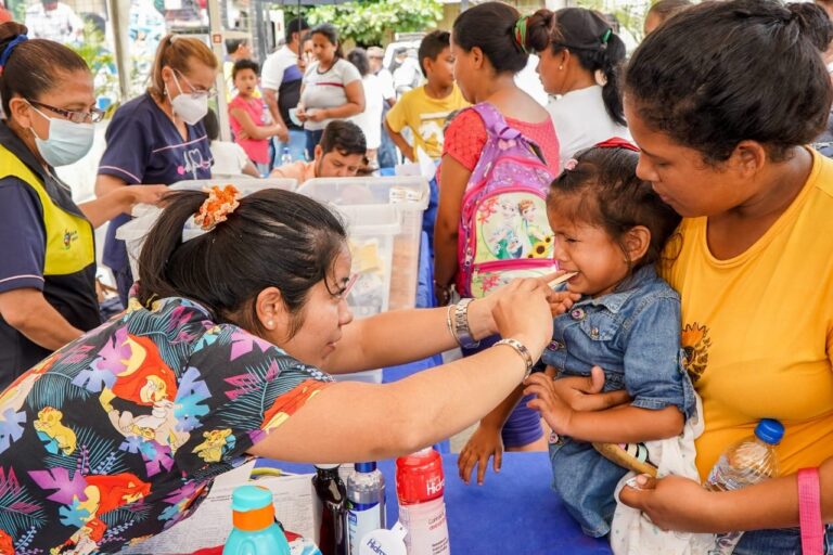 Brigadas médicas llegaron al recinto El Naranjo