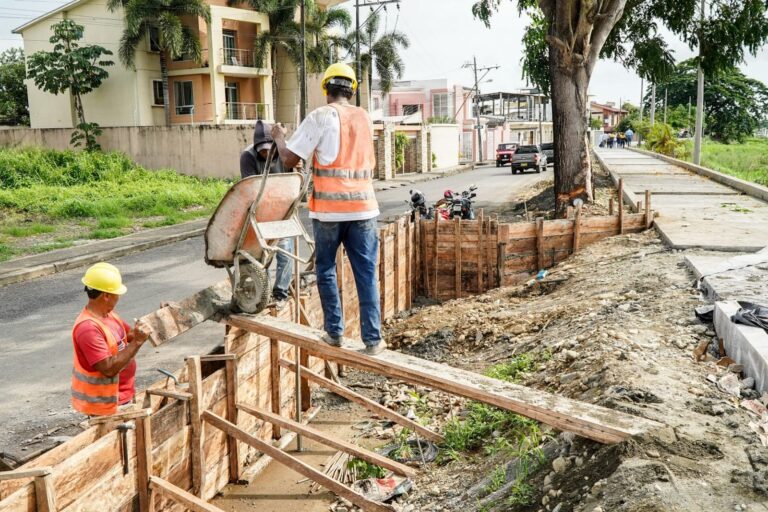 Último tramo del malecón va tomando forma en Babahoyo 