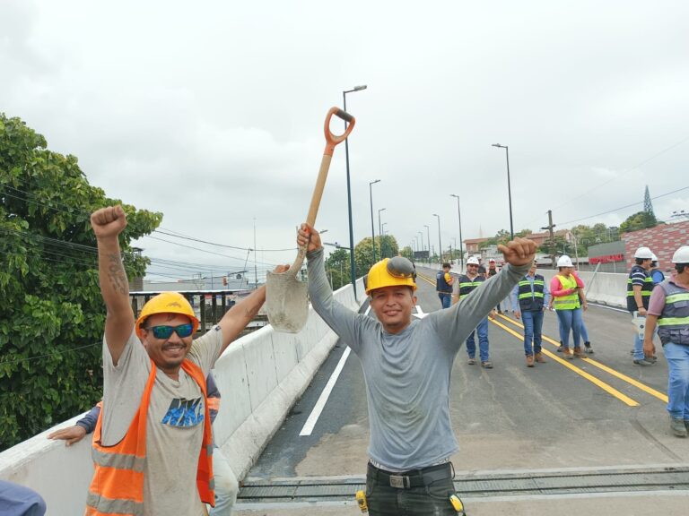 La mano de obra del puente a desnivel de Quevedo pasa a la historia