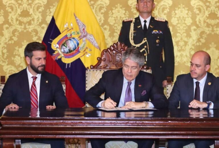 Presidente Lasso emite decreto de Ley para la Atracción y Fomento de Inversiones para el Desarrollo Productivo