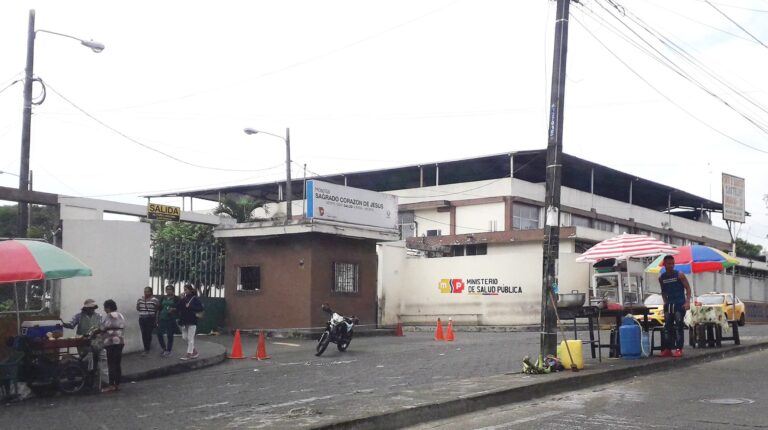 Quevedo: Adolescente dejó de existir tras atentado en la parroquia Viva Alfaro