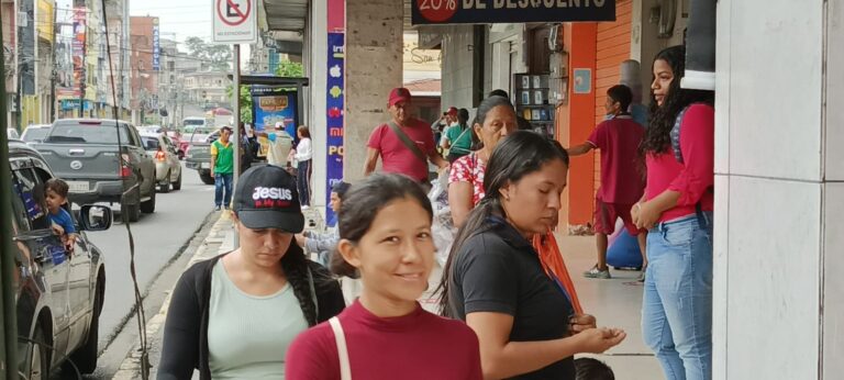 Hay ocho binomios presidenciales y aún los electores no saben por quién votar