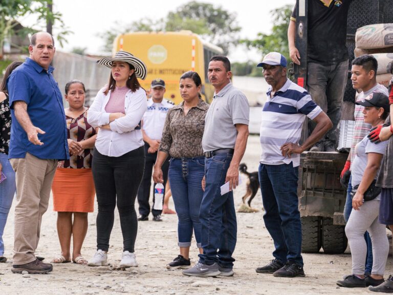 Gustavo Barquet realizó un recorrido por diferentes puntos de la parroquia Caracol