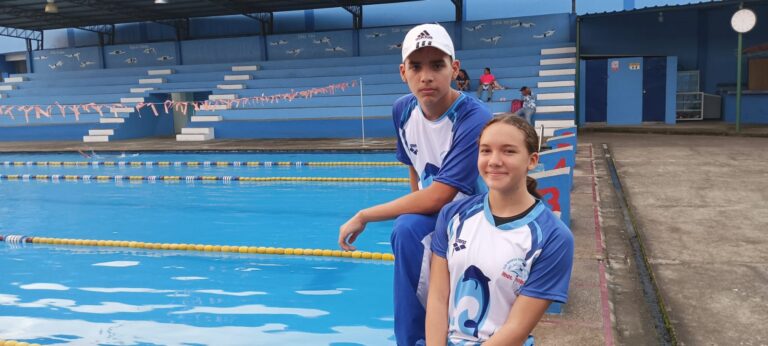 Jóvenes quevedeños compiten para llegar a los juegos nacional de natación