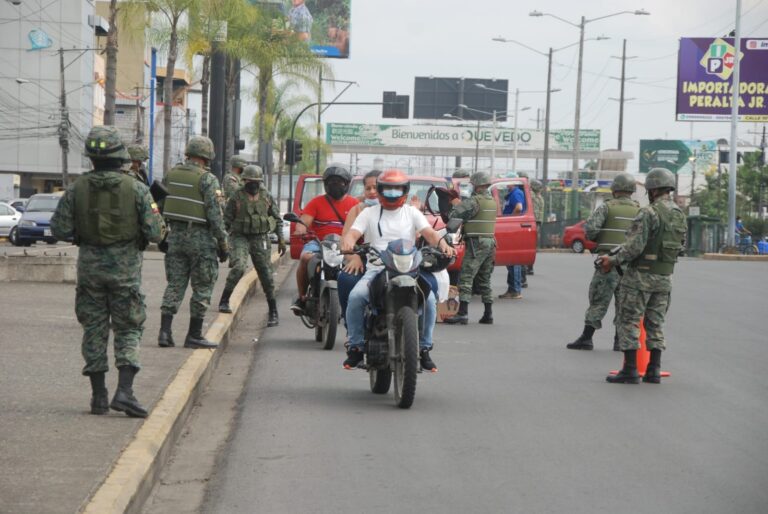 G-26 Cenepa cumple ejecución de controles de toque de queda desde las 10 pm 