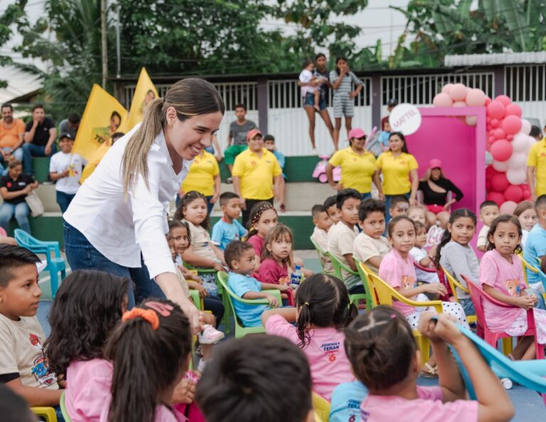 Nicole Jaramillo activó el festival infantil en San Cristóbal