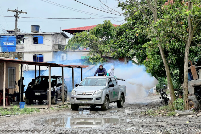 Babahoyo: Cabildo apunta a beneficiar a cerca de 2000 familias mediante la campaña ‘Todos contra el Dengue’