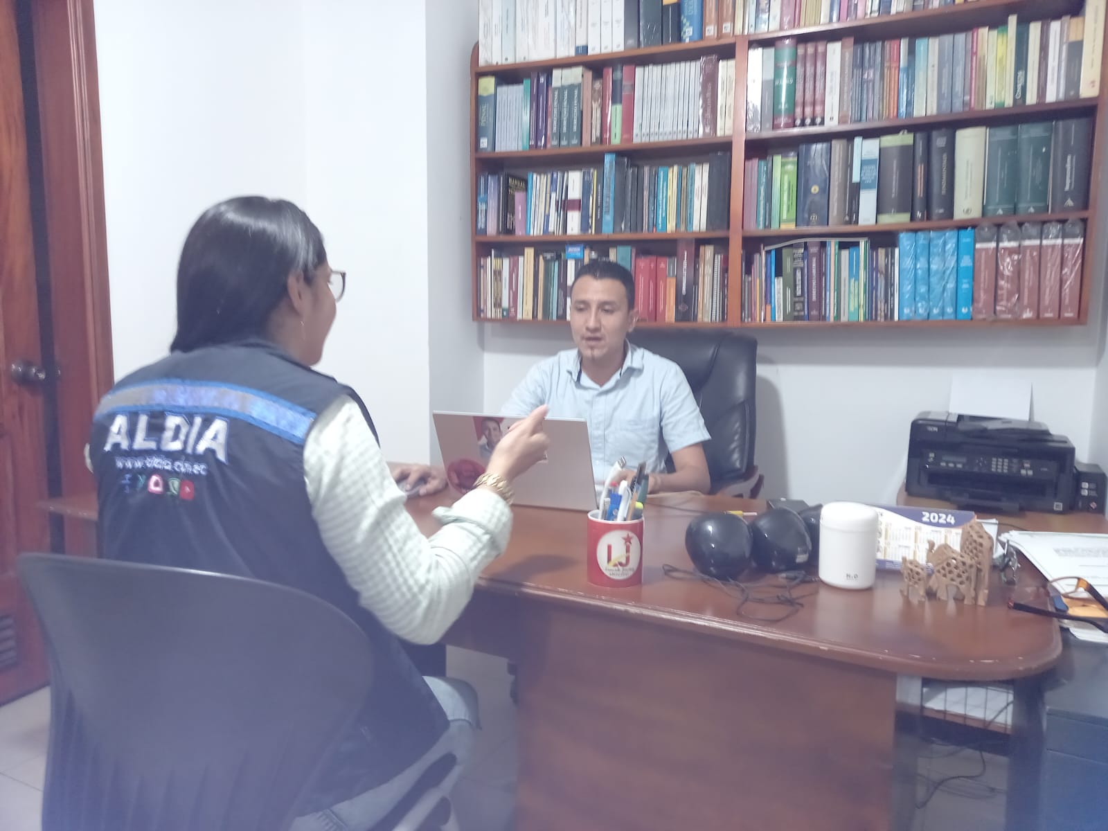 Concejal de Quevedo, Leonardo Jiménez en entrevista con ,ónica Zamora de Diario ALDIA