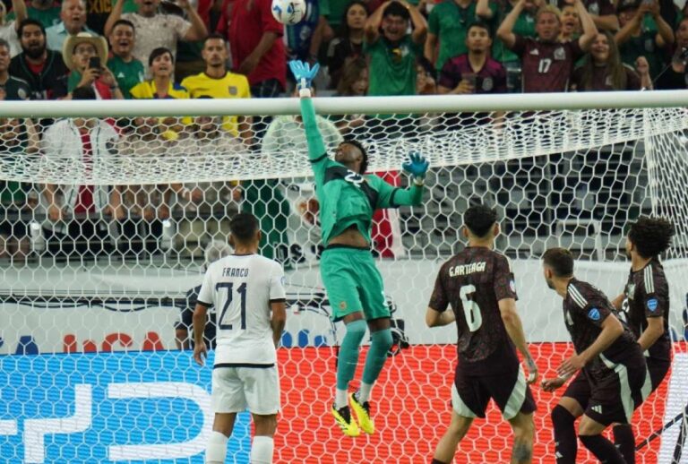 Ecuador clasifica a cuarto de final tras agónico empate a ceros goles, jugará con la Argentina