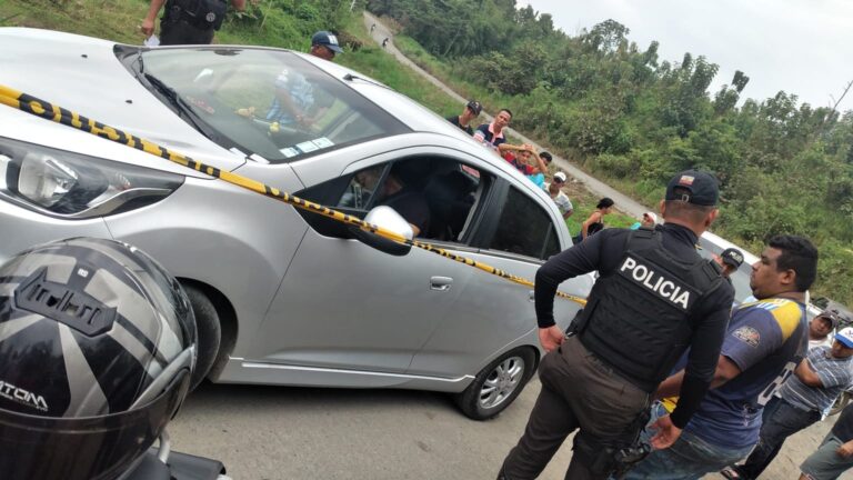 Hallan cuerpo sin vida de empresario dentro de vehículo en Los Ríos