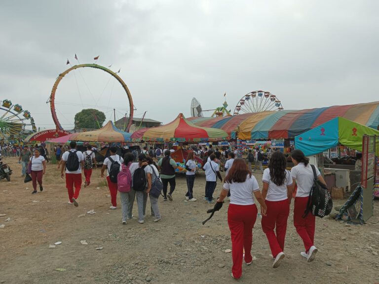 Fiestas de San Camilo iluminan Quevedo en honor a San Cristóbal