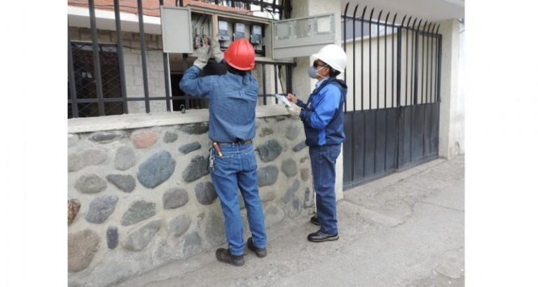 Planillas gratuitas para consumos de hasta 180 kW de energía por tres meses en el Ecuador