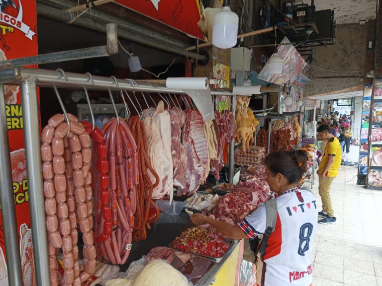 Comerciantes cárnicos en Quevedo enfrentan crisis por cortes de luz