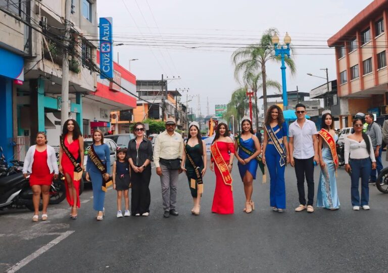 San Camilo festejó 52 años de parroquialización con Desfile Cívico-Estudiantil