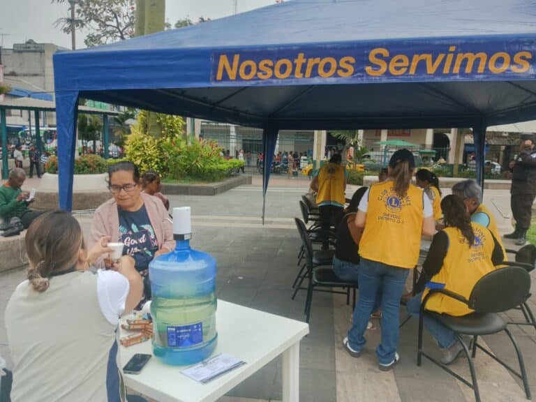 Club de Leones de Quevedo conmemora el Día Mundial de la Diabetes con jornada médica gratuita