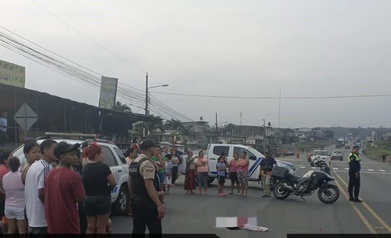 Estudiante pierde la vida a manos de motociclistas frente a su colegio en Patricia Pilar