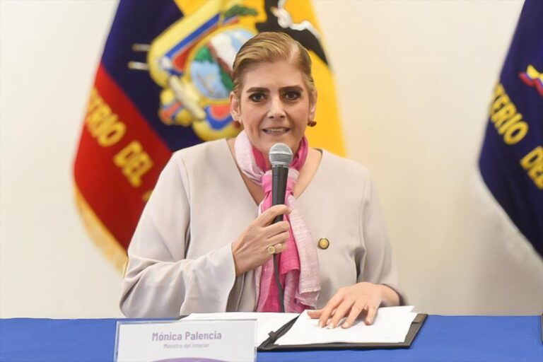 Ministra del Interior de Ecuador afirma que EE.UU.  copió idea de declarar carteles como terroristas