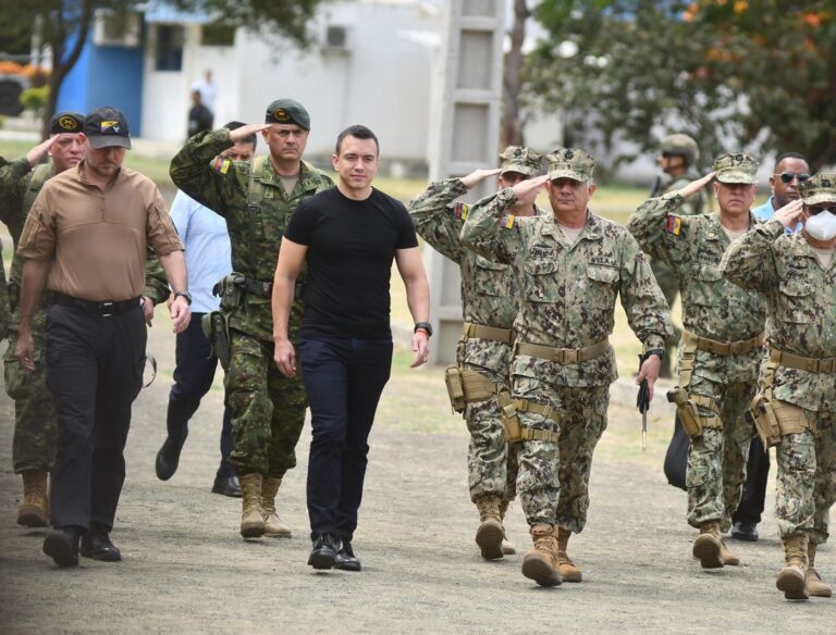 Daniel Noboa cierra fronteras tras fallo de la Corte sobre sus decretos